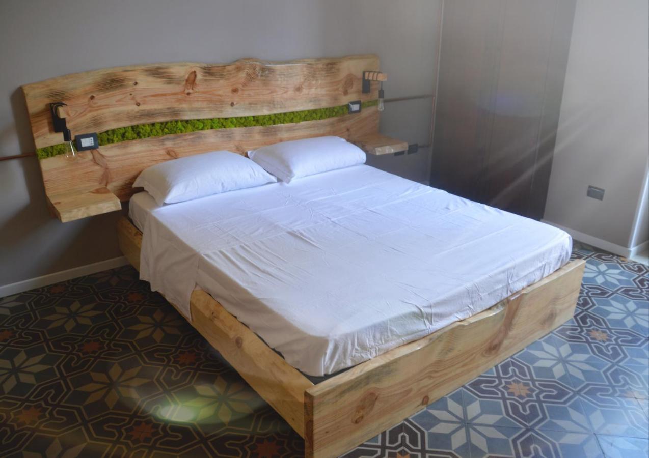 Wineexperience- Wine&Jacuzzi Suite Лечче Экстерьер фото