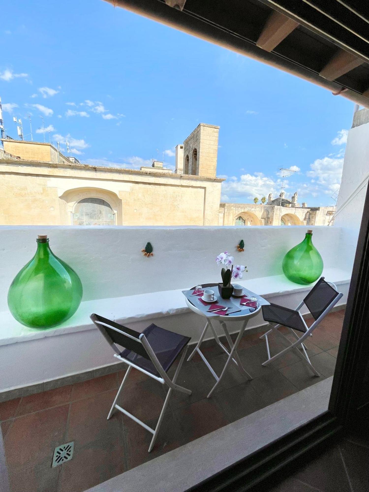 Wineexperience- Wine&Jacuzzi Suite Лечче Экстерьер фото